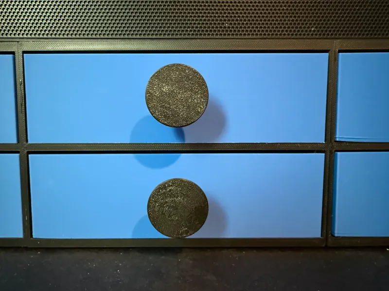 Simple Drawer with knob