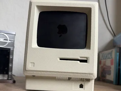Macintosh 128 Apple TV 4K 3rd Gen Stand