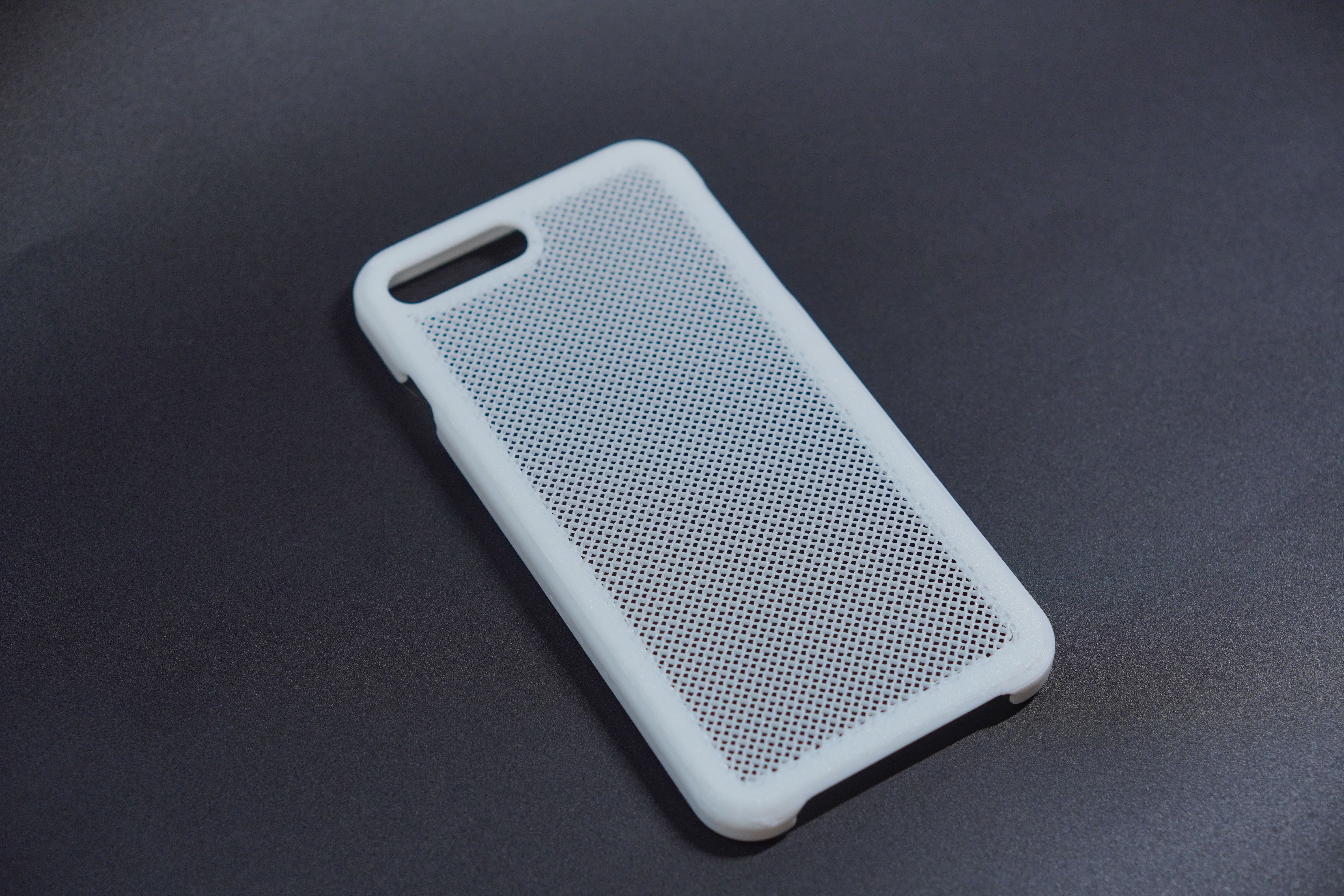 Miniatura 67 do modelo 3D iPhone12,iPhone13,iPhone14,iPhone15 镂空手机壳,可自定义形式密度