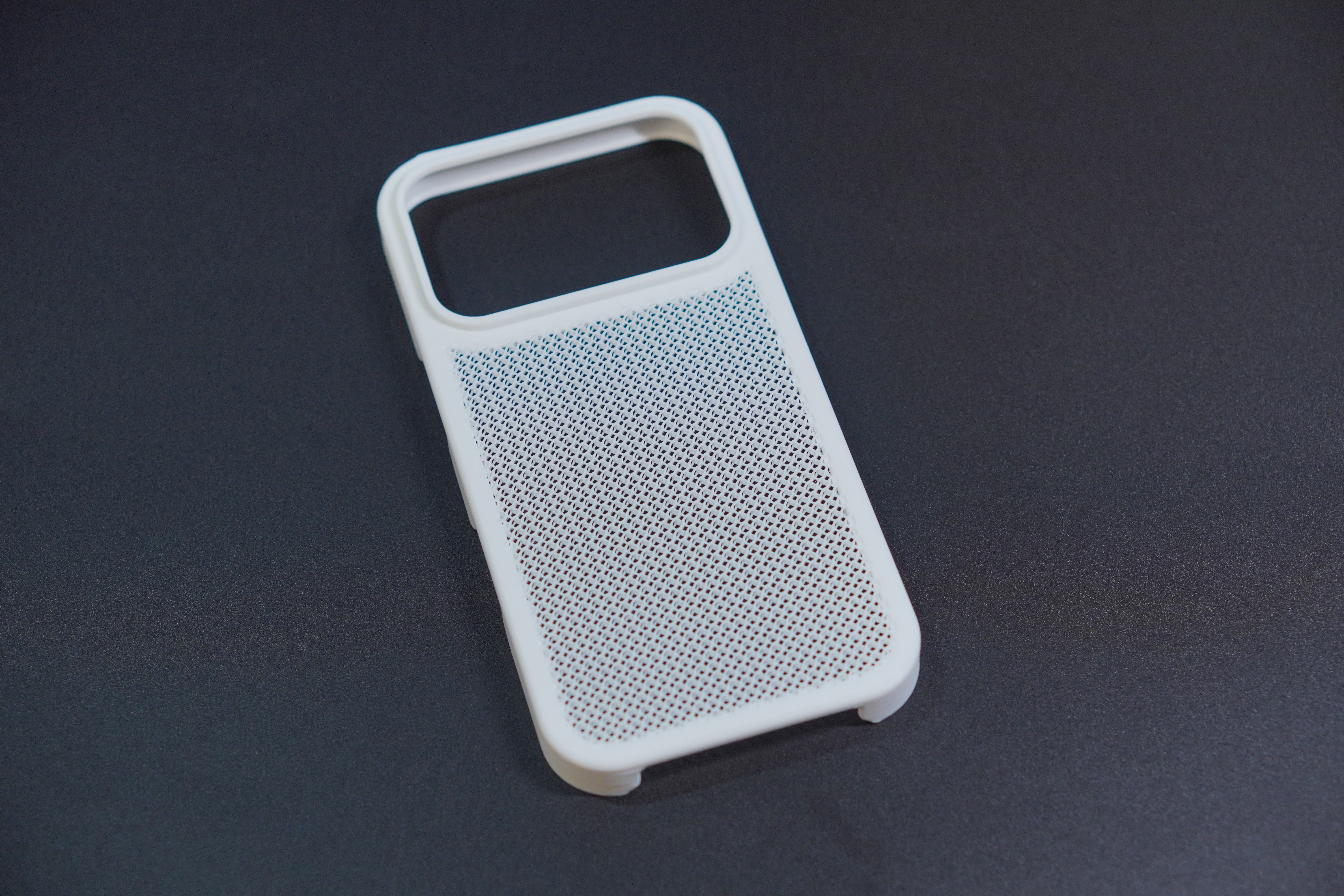 Miniatura 9 do modelo 3D iPhone12,iPhone13,iPhone14,iPhone15 镂空手机壳,可自定义形式密度