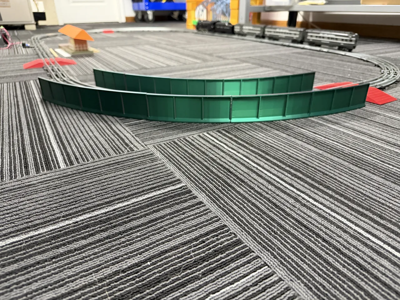 O-Gauge Curved Girder Bridge System view 4