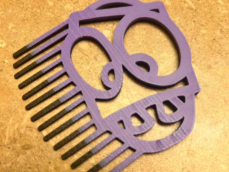 2 tone Gordo  beard comb