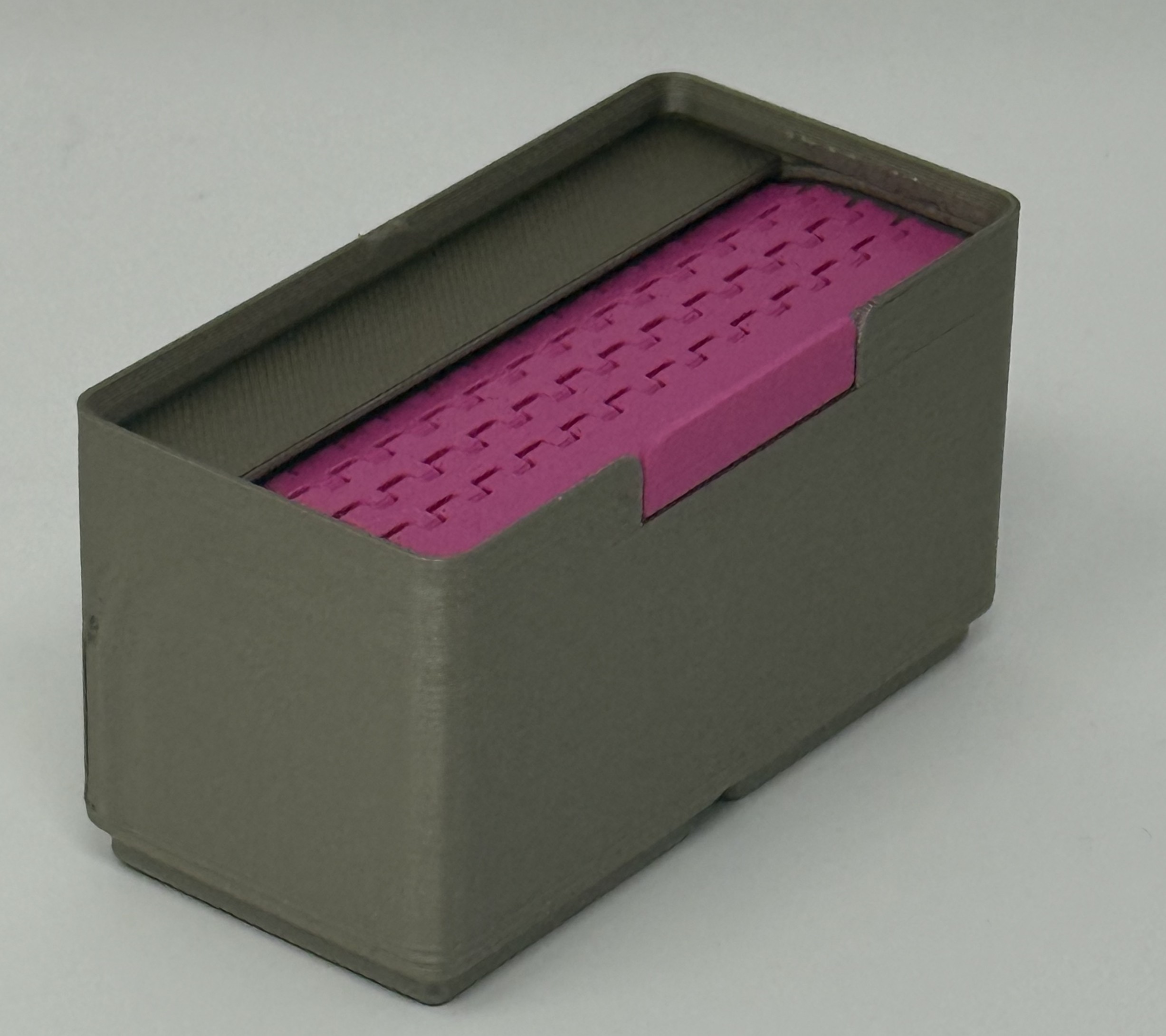 Miniatura 4 do modelo 3D Gridfinity bin (stackable) with roller lid
