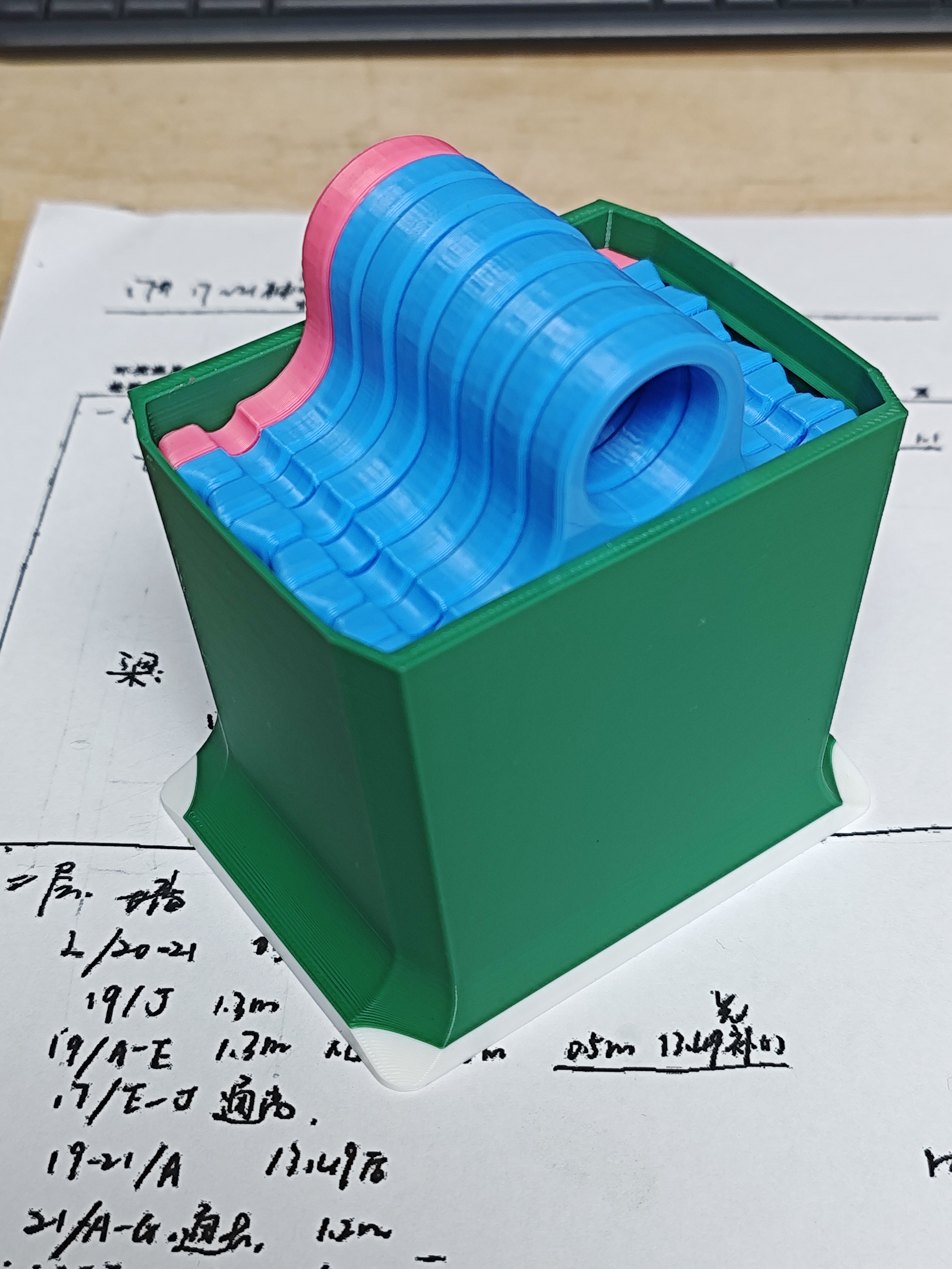 Miniatura 9 do modelo 3D 寒冰飞镖冰格
