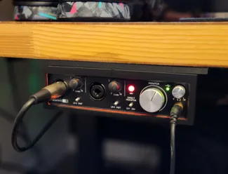Underware Multiboard - Focusrite Scarlett 2i2 gen1