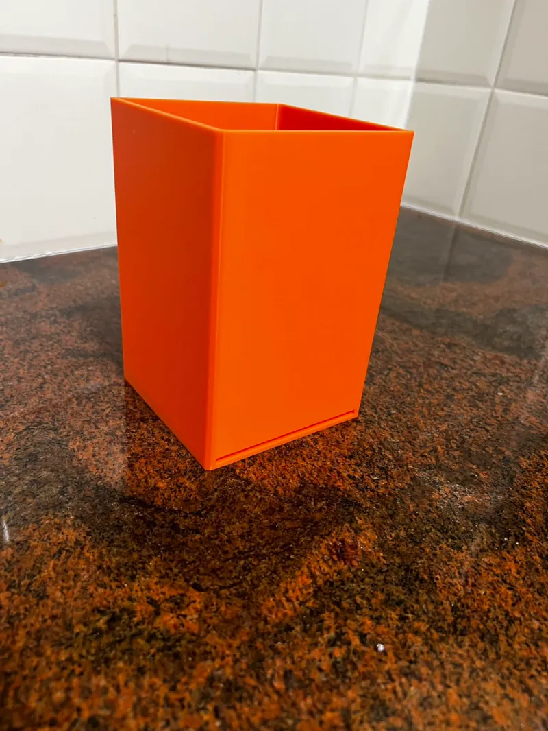 Chopsticks cage