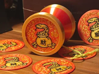 蛇年悠悠球可自由替换图案YOYO Year of the Snake，replacable pict