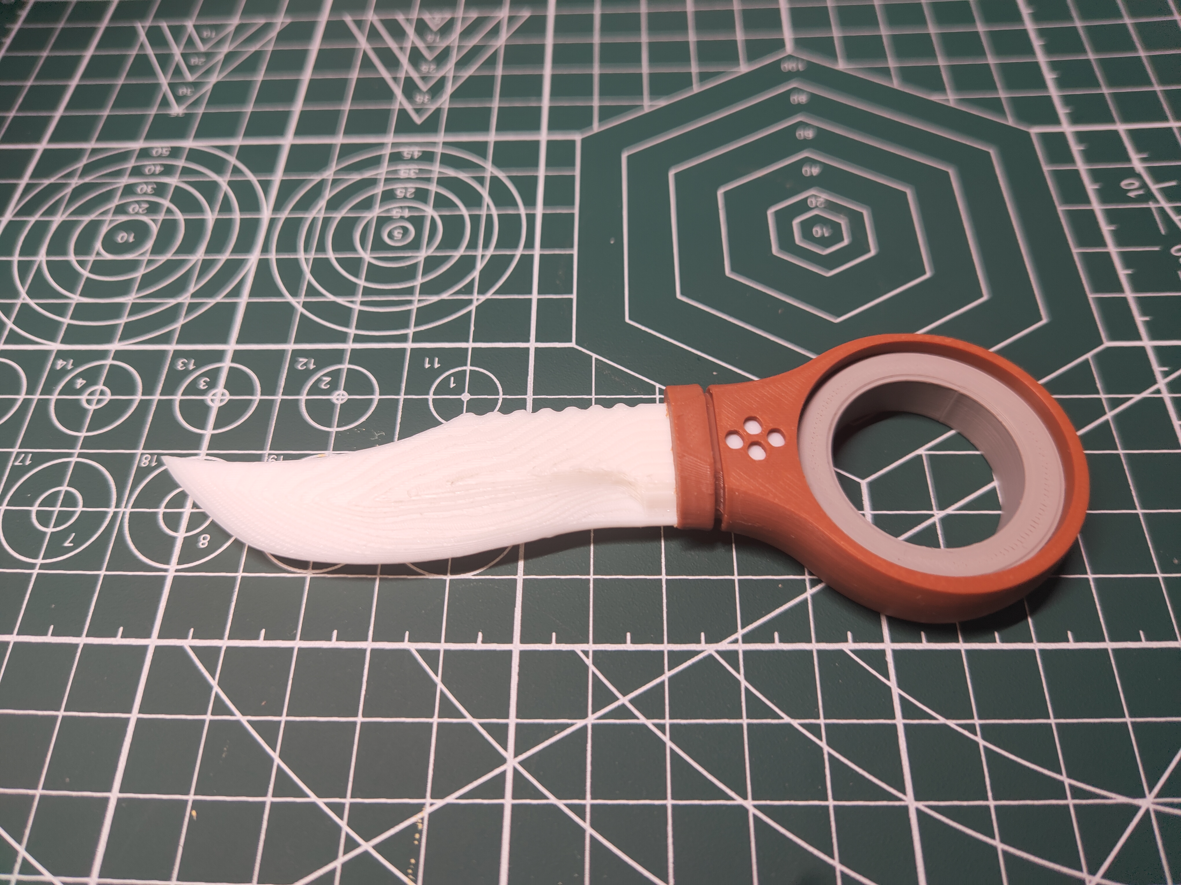 Miniatura 2 do modelo 3D 战术匕首——省料开箱器，裁纸刀