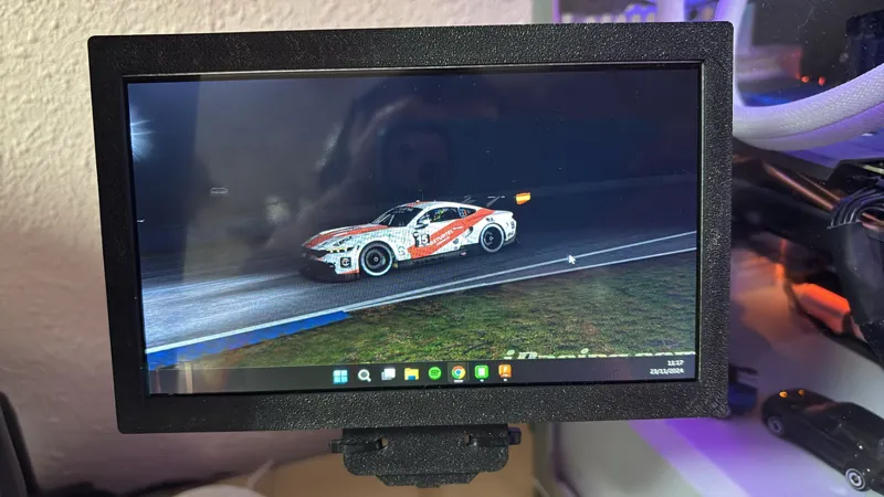 Dashboard with LCD 7" to Moza base