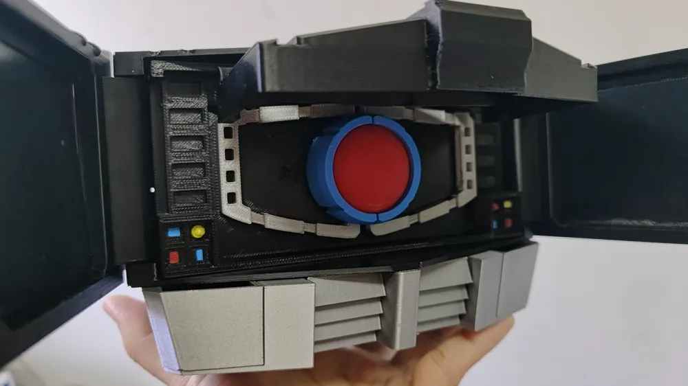 Transformers Optimus Prime Tissue Box - Free 3D Print Model - MakerWorld
