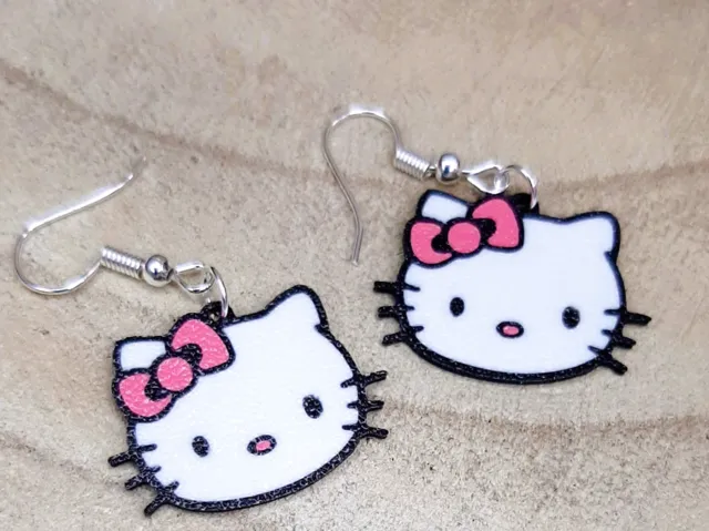 Hello Kitty face earrings