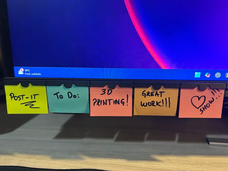 Post-its monitor holder