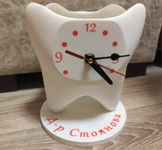 Tooth clock dental pen holder