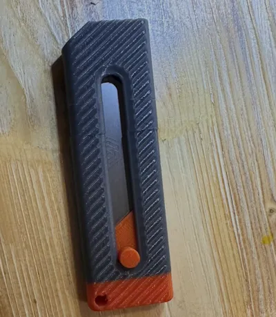 screwless blade