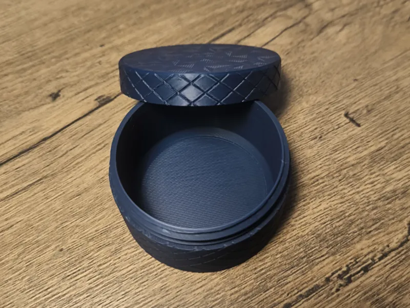 box for tinting pearls or anything else