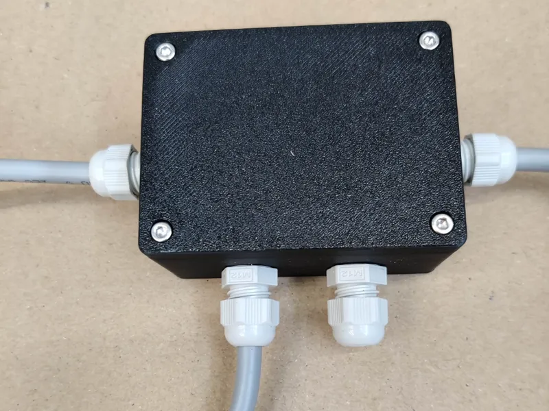 Electronic box or for joints