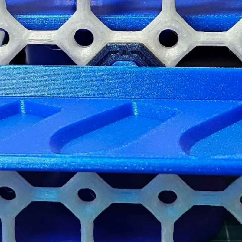 Multiboard Benchy Shelf 30° Display
