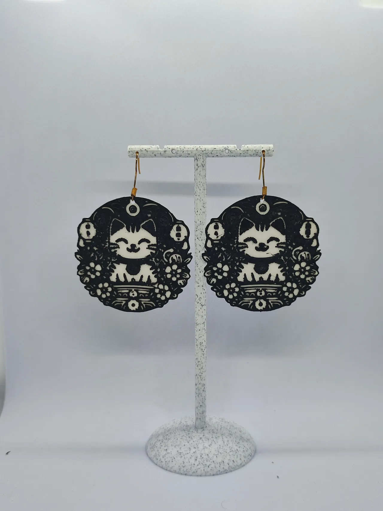 Aretes Maneki-Neko Zen view 2