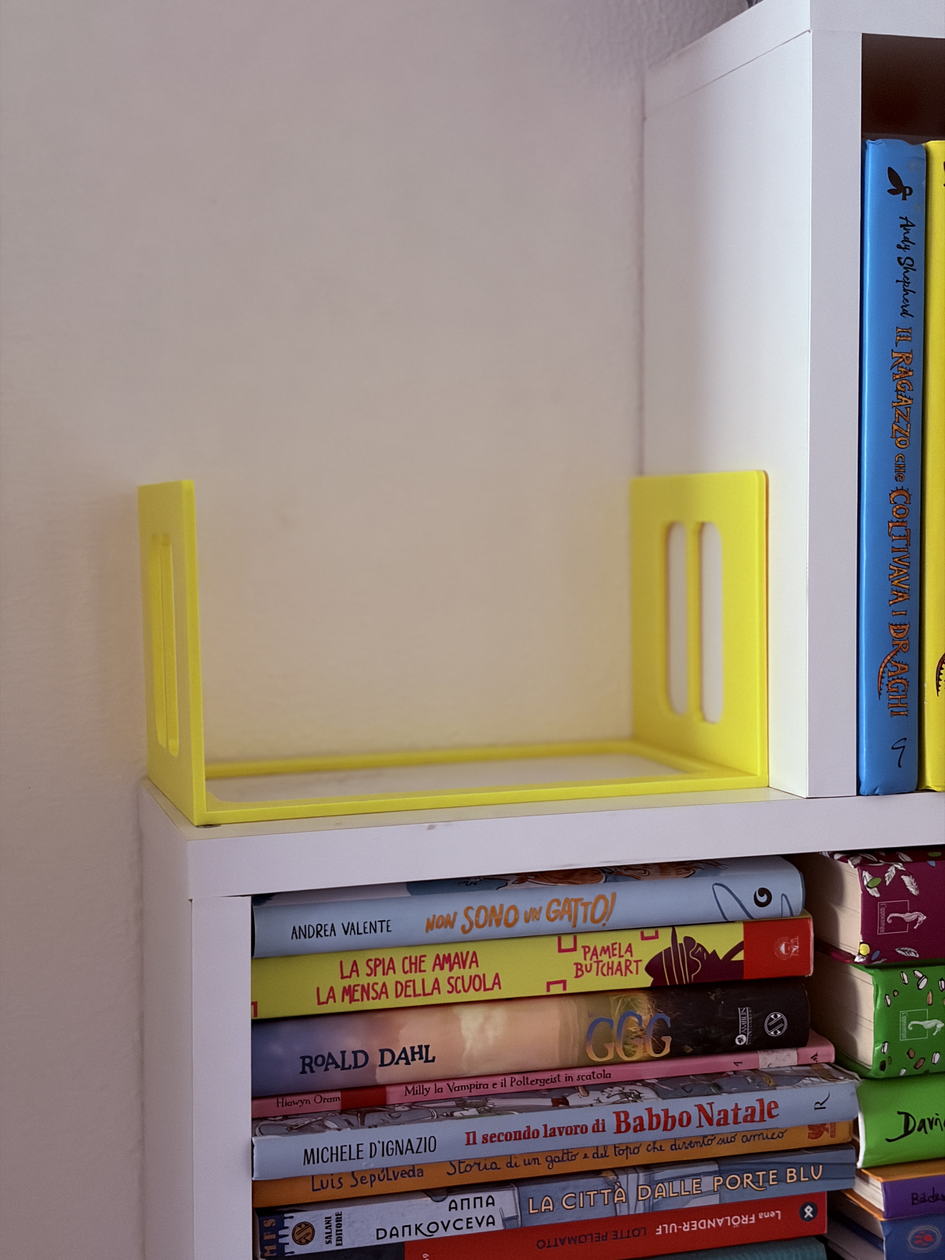Miniatura 3 do modelo 3D Customizable Parametric Book Holder
