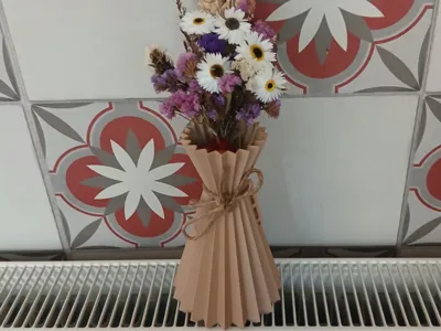 origami spike vase