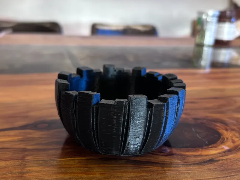 Straightly rock planter 