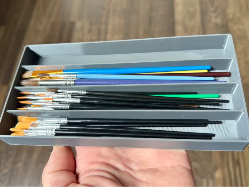tray for brushes or pens