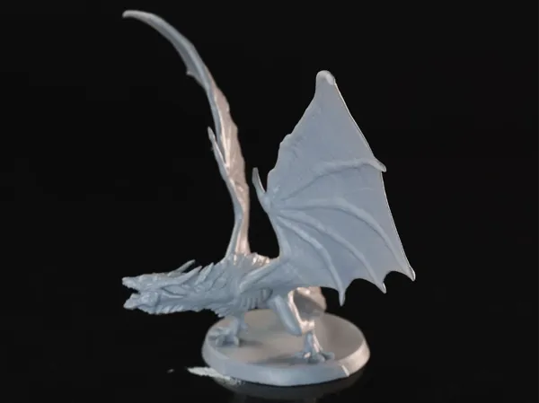 Figurine de dragon complète