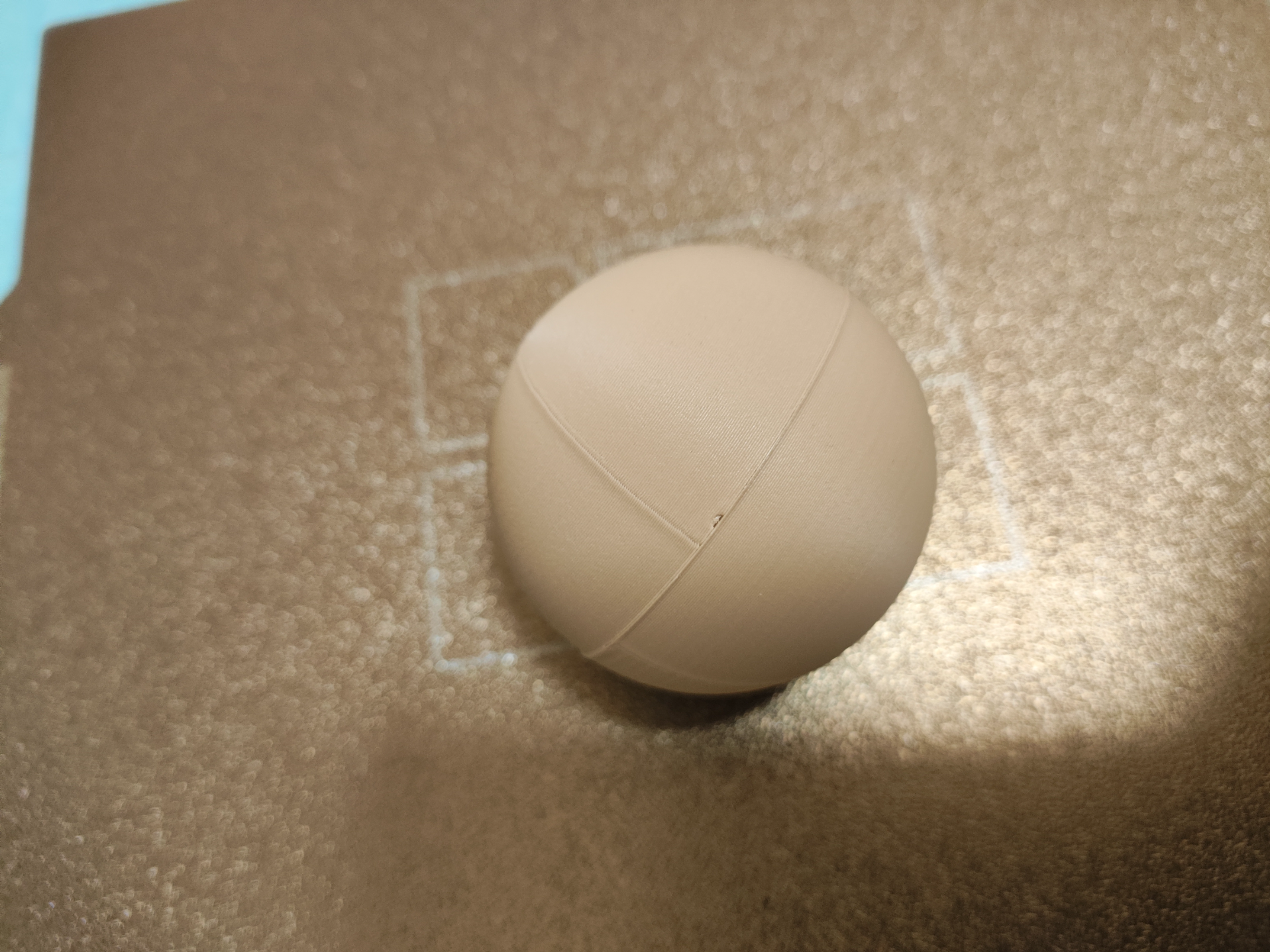 无支撑的球