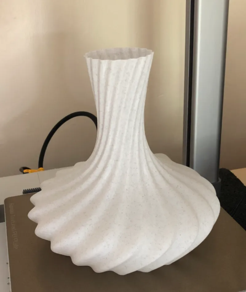 Spiral wave vase