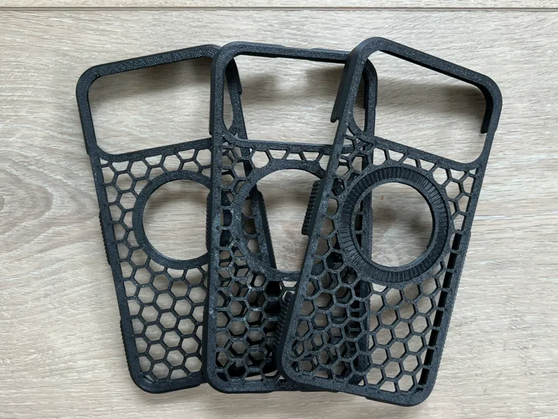 iPhone 17 Pro Max Case - Hex Connect - Ultralight
