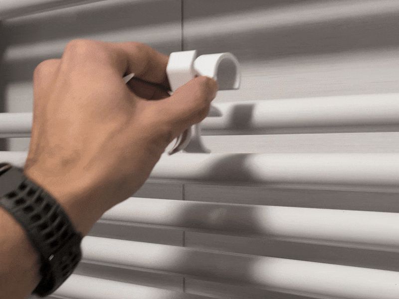 Radiator hook/hanger