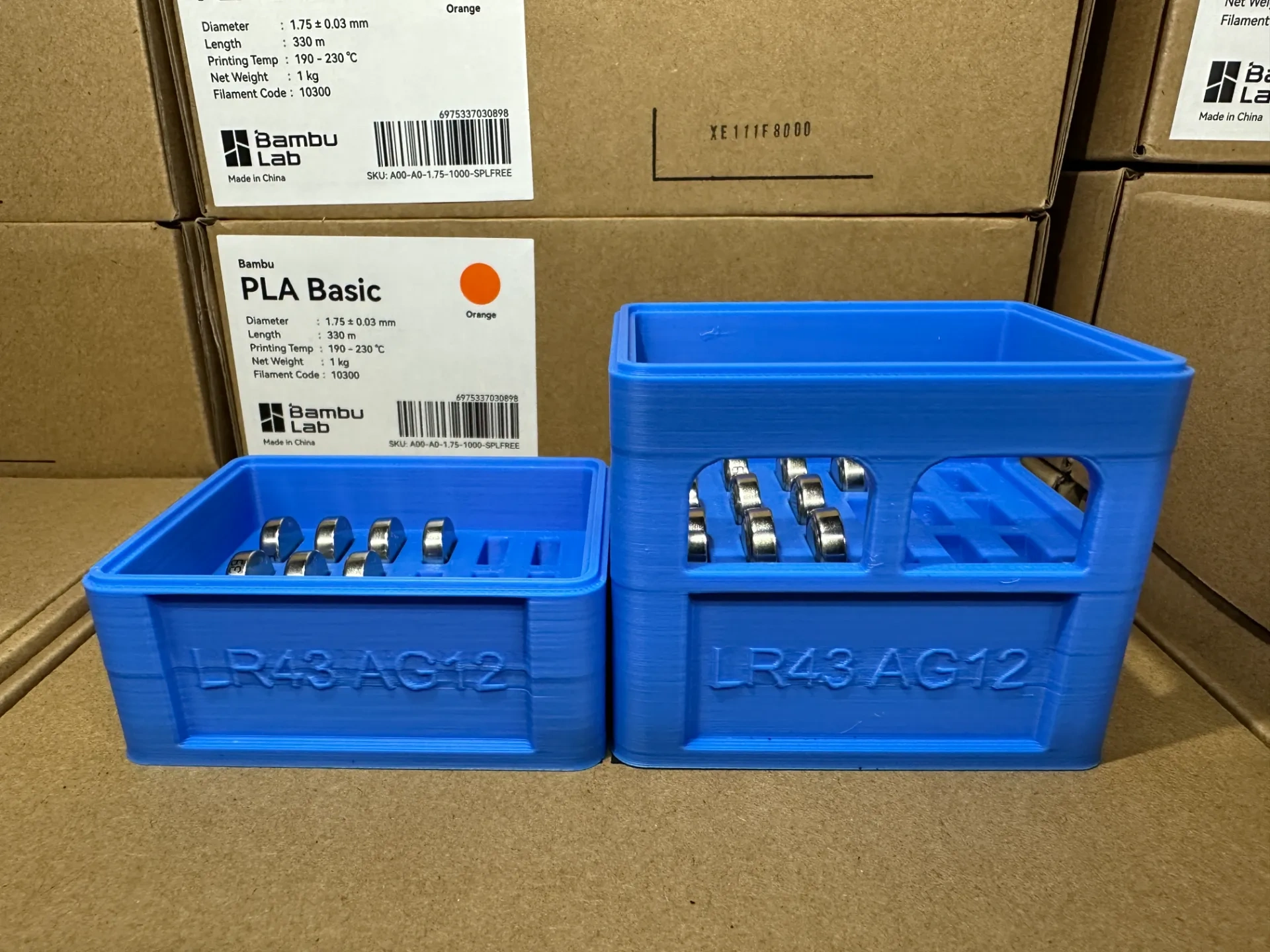 Miniatura 8 do modelo 3D 可堆叠啤酒箱 电池收纳箱 （51款常用电池，可定制各类电池尺寸）