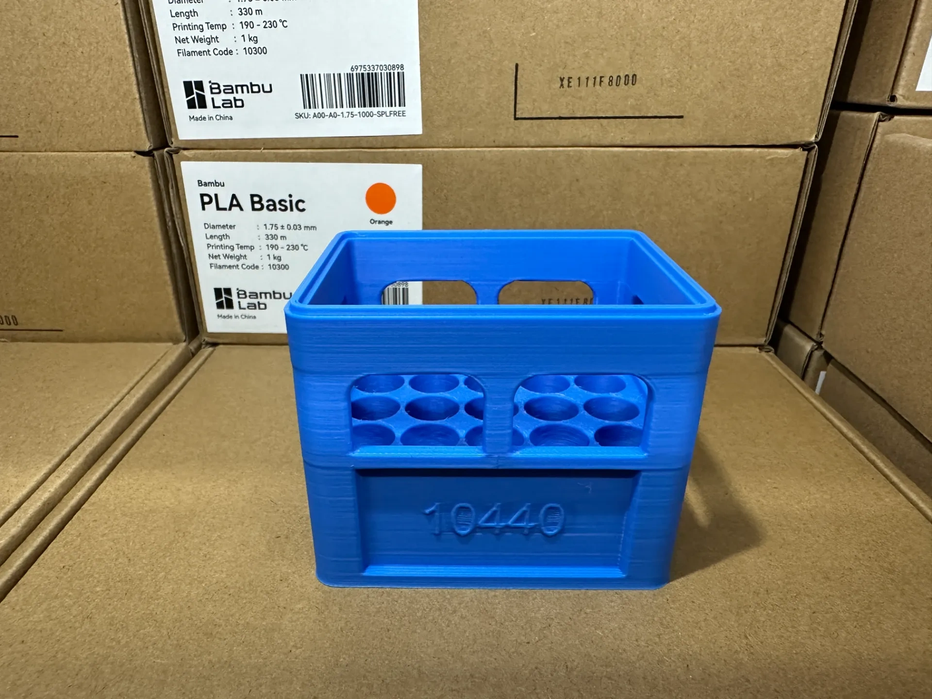 Miniatura 45 do modelo 3D 可堆叠啤酒箱 电池收纳箱 （51款常用电池，可定制各类电池尺寸）