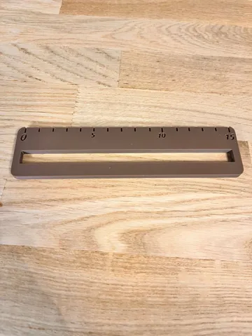 Modelo para impresión 3D: reading aid (ruler: cm/inch) — vista de referencia 4
