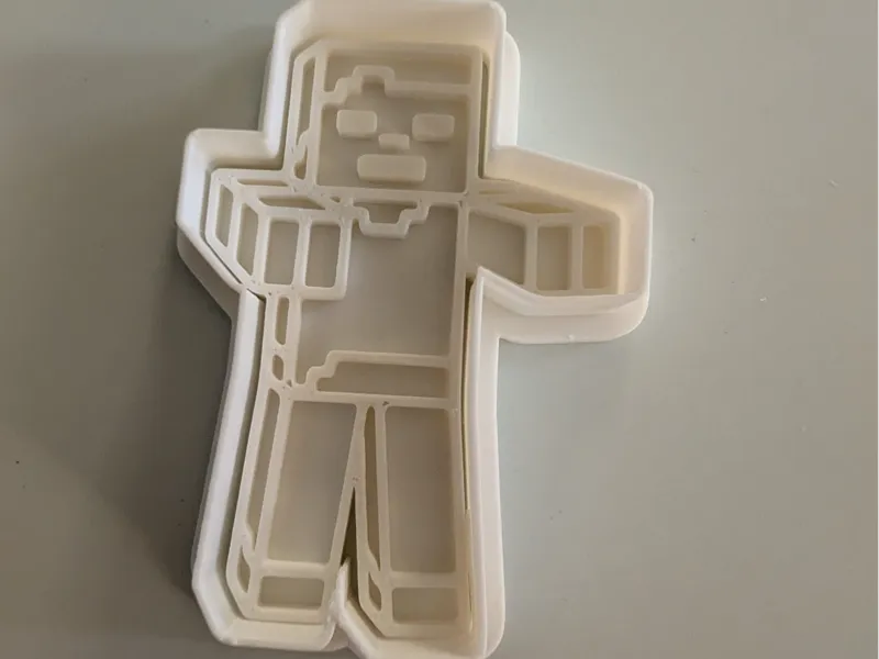 Zombie cookie cutter