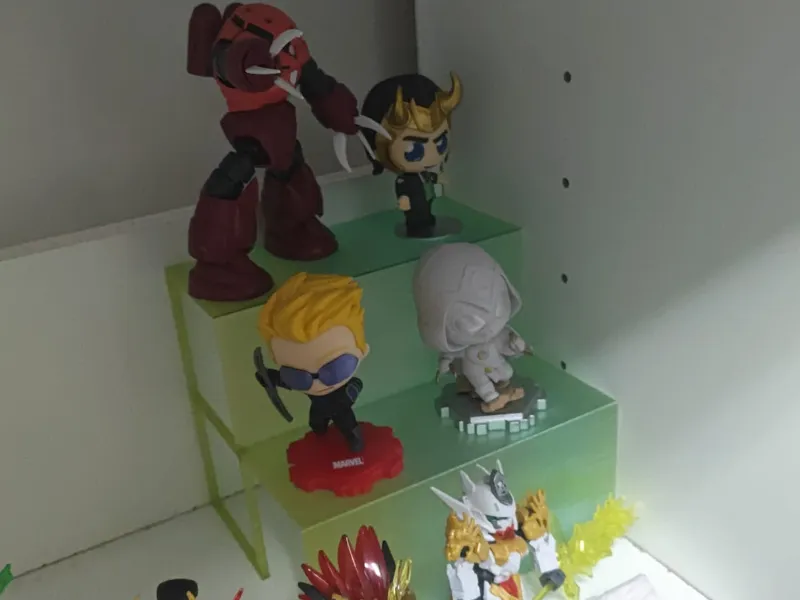 Double Figure Display Stand/Model Display Shelf