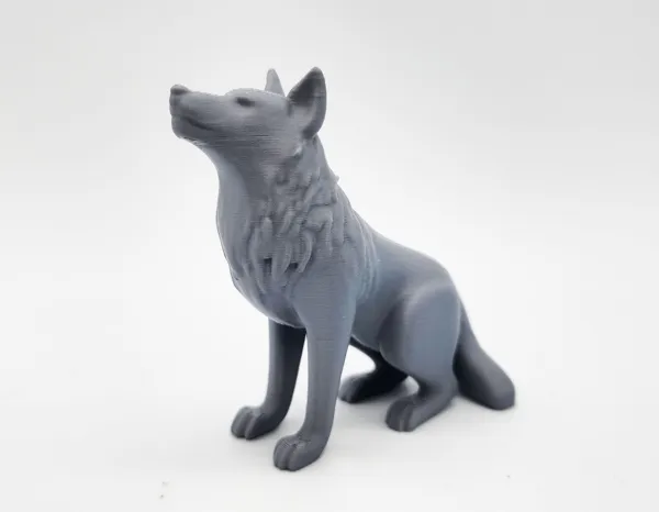 Statuette de loup assis