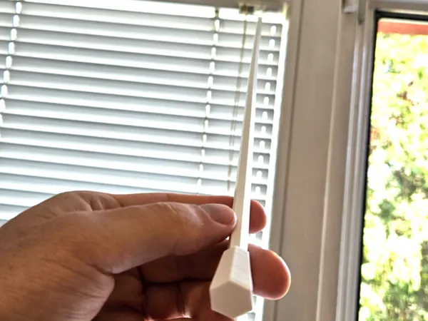 Tige hexagonale de remplacement pour store à lamelles