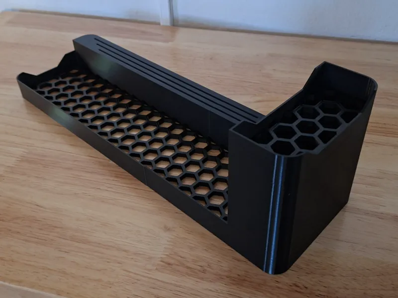 Storage compartment tools and build plate holder