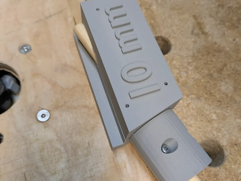 Spleisslade zur Verbindung von 8 / 10mm Rundstäben