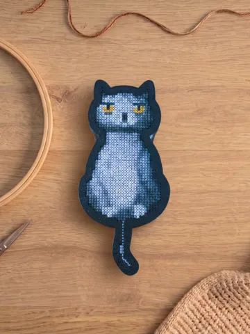 Caja o estuche: Cat Box - Needlework Box with a Cross-Stitch Lid — vista de referencia 2