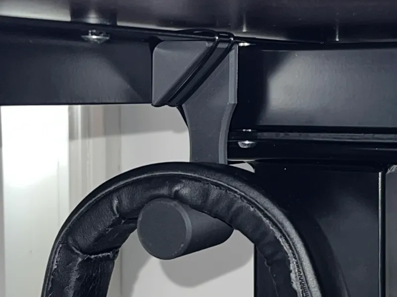 Flexispot E5 headset hook