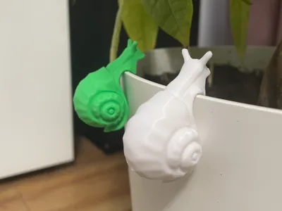 Climbing Snail for Flower Pots Hanging Decoration