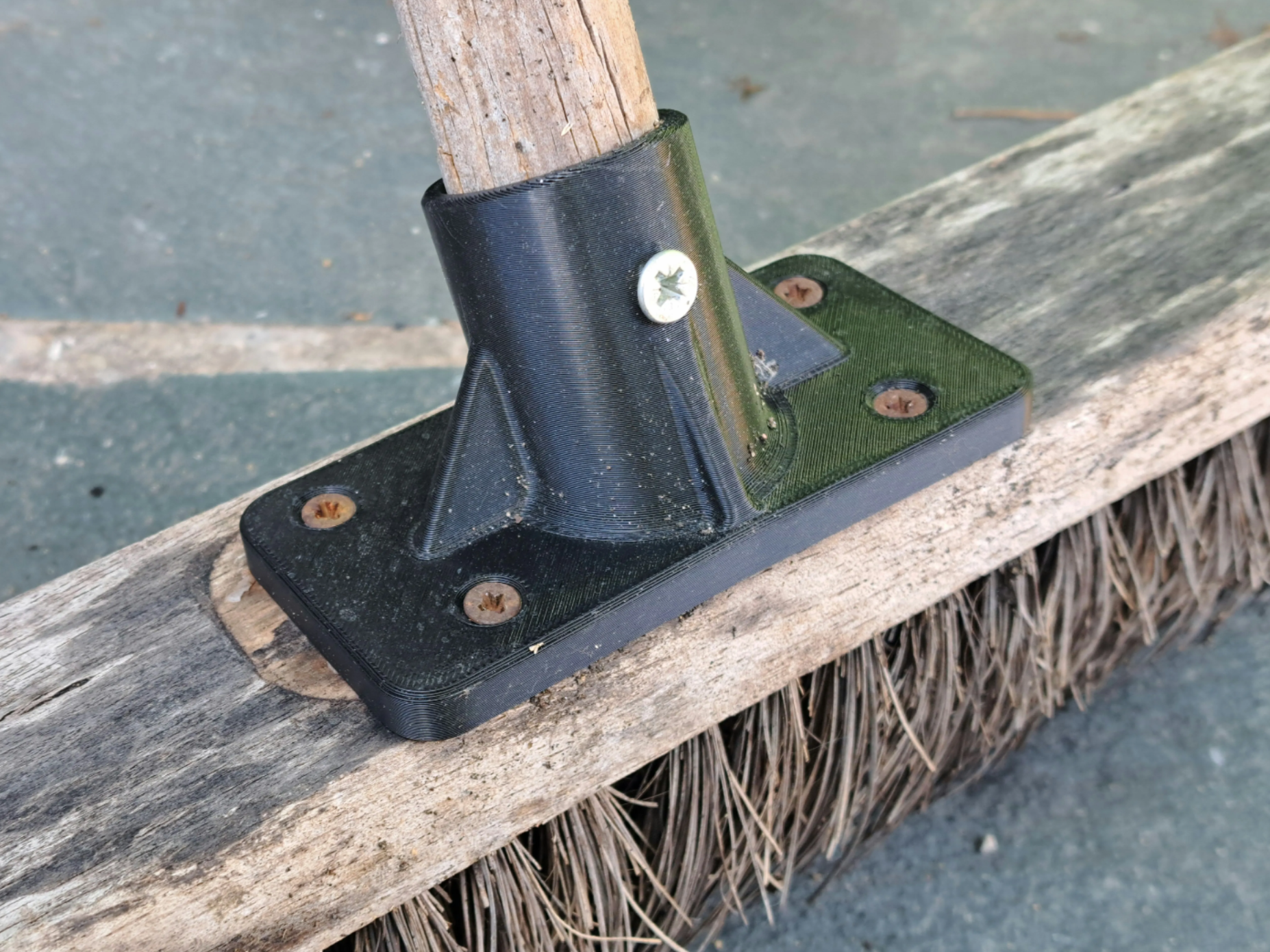 Broom Handle Replacement Bracket