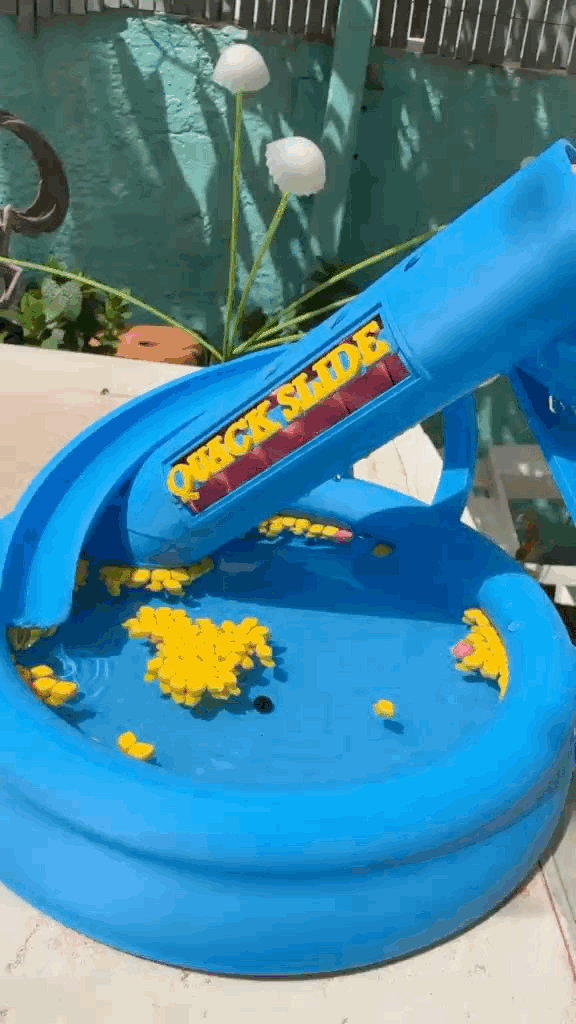 Duck Slide  diorama no batteries