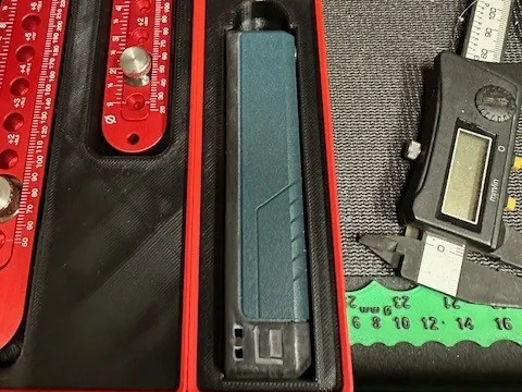 Gridfinity bin for a Bosch GLM 15 laser measure