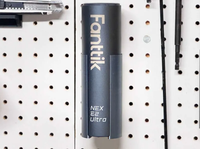 Fanttik E2 holder for Pegboard