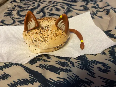 Mister Bagel (Basilwolf)