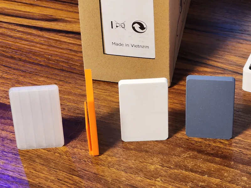 Clip-on Filament swatch