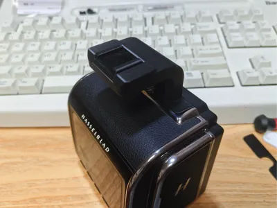 Hasselblad cfv100c cold shoe